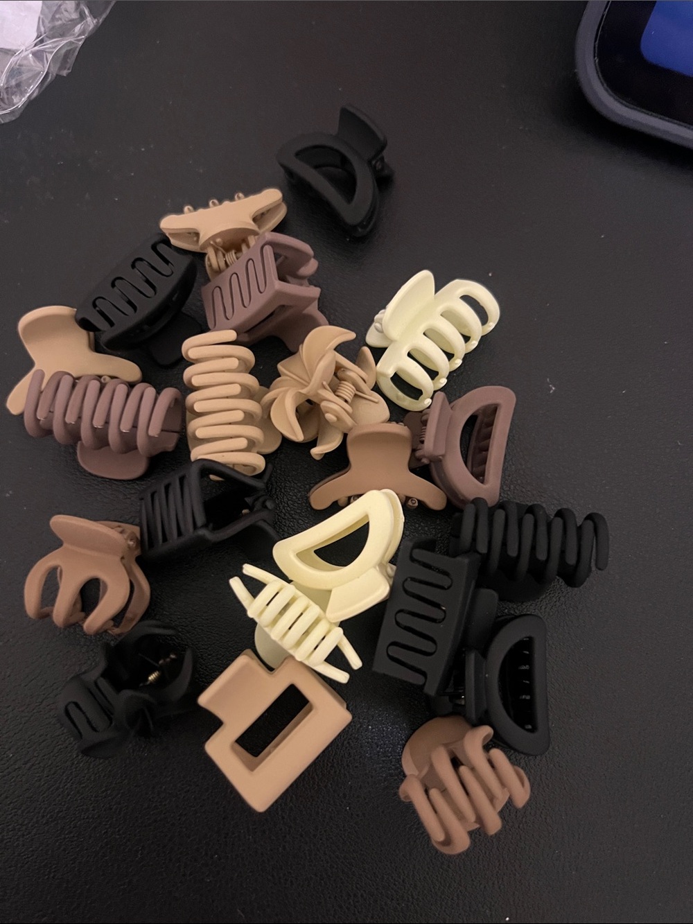 21 pieces Matte Mini Hair Claw Clips for women - Neutral Multi-Pack